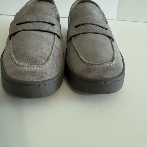 Vionic Uptown Suede Loafers Flats Women Size 9 Light Gray Comfy Work Office - Picture 7 of 13